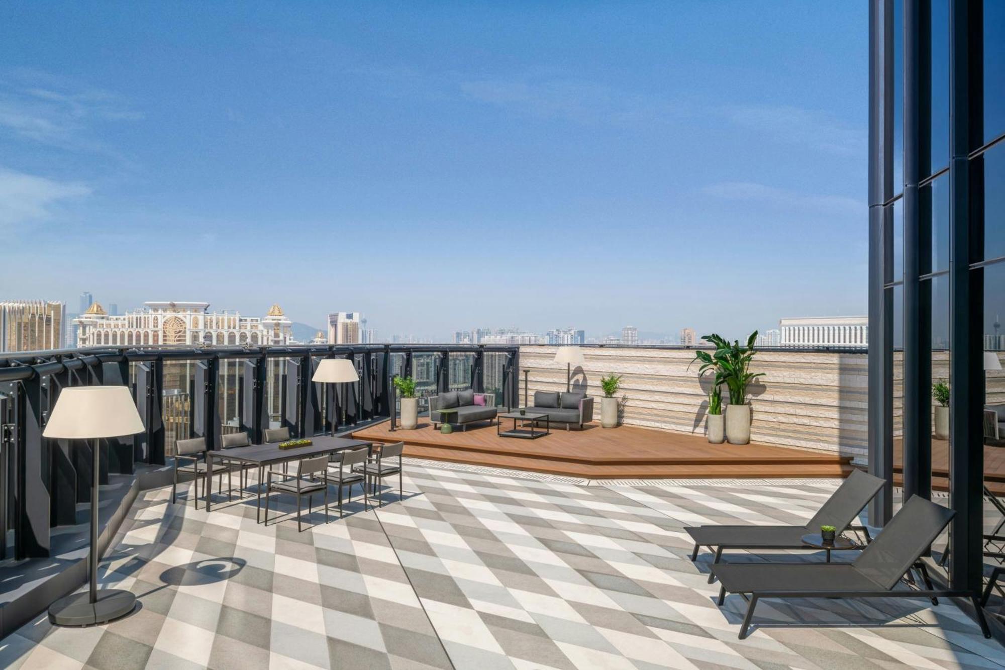 W Macau - Studio City Exterior photo The rooftop terrace