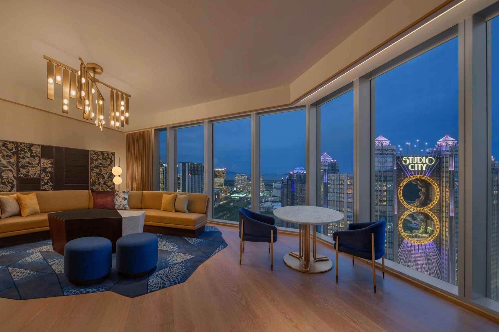 W Macau - Studio City Exterior photo Suite at the hotel